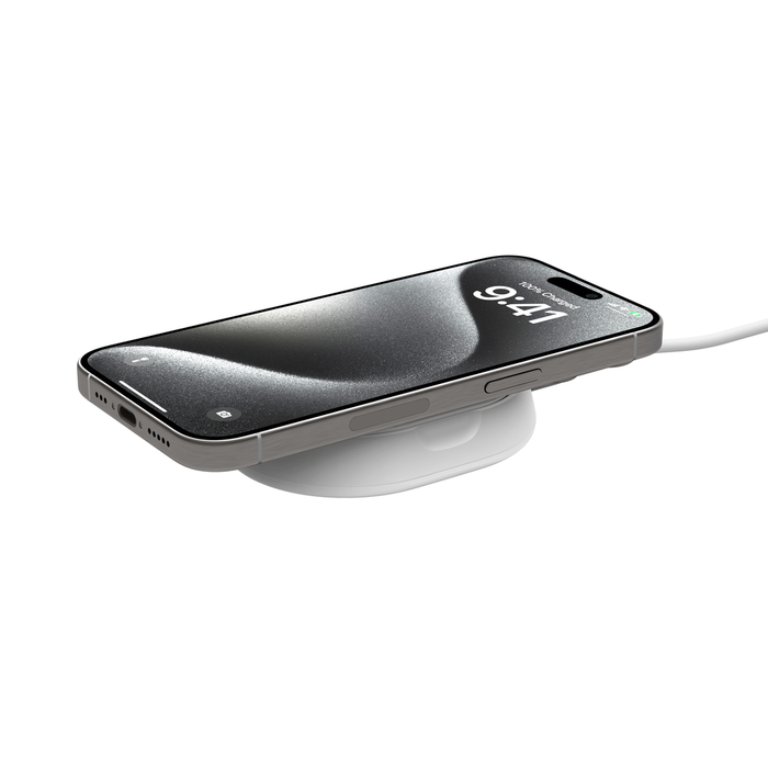 BoostCharge Pro Qi2 折りたたみ式ワイヤレス充電スタンド | Belkin | Belkin JP
